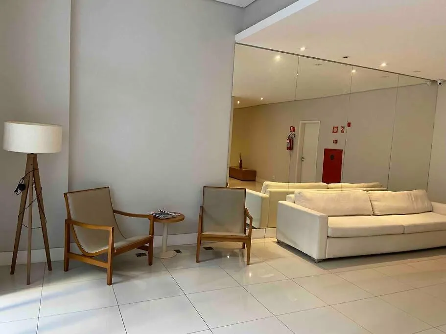 Lk1005 Espacoso Apartamento Com Vista Da Vibrante Rua Augusta San Paolo 0*,